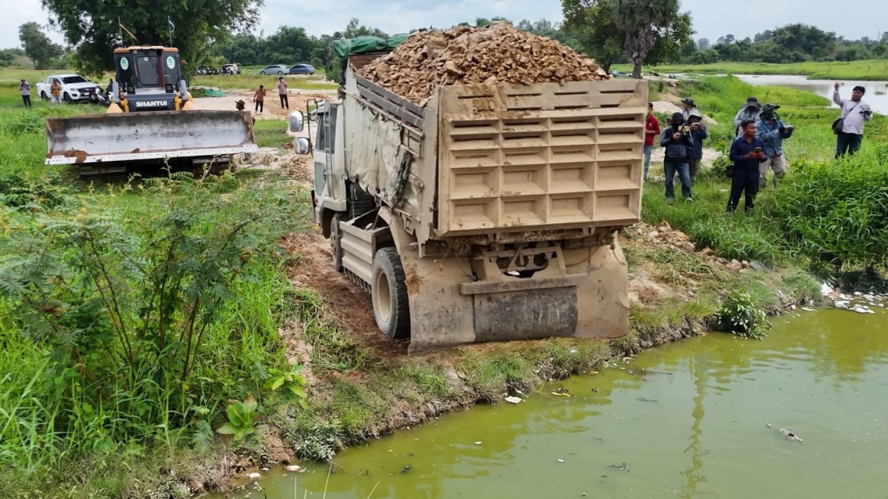 OMG Nice Task! Start Filling Huge Pond using Dump Truck with Skillful Bulldozer