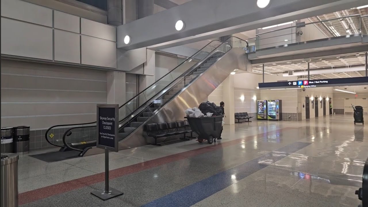 Schindler Escalators @ Blue/Red Ramp - MSP Airport - Terminal 1 - Bloomington, MN