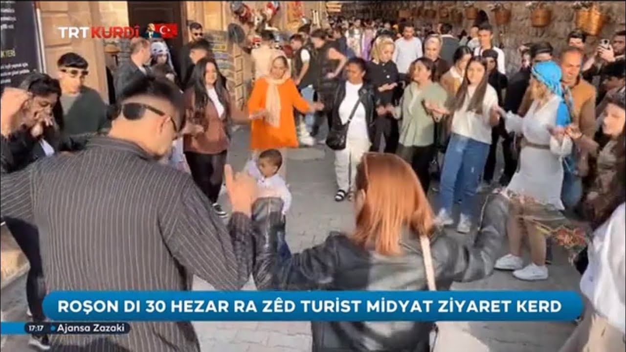 Turistler akın akın Midyat&rsquo;a geldiler #Midyat, #turist, #gezi, #Zazaki, #Midyat, #SizinMedya,