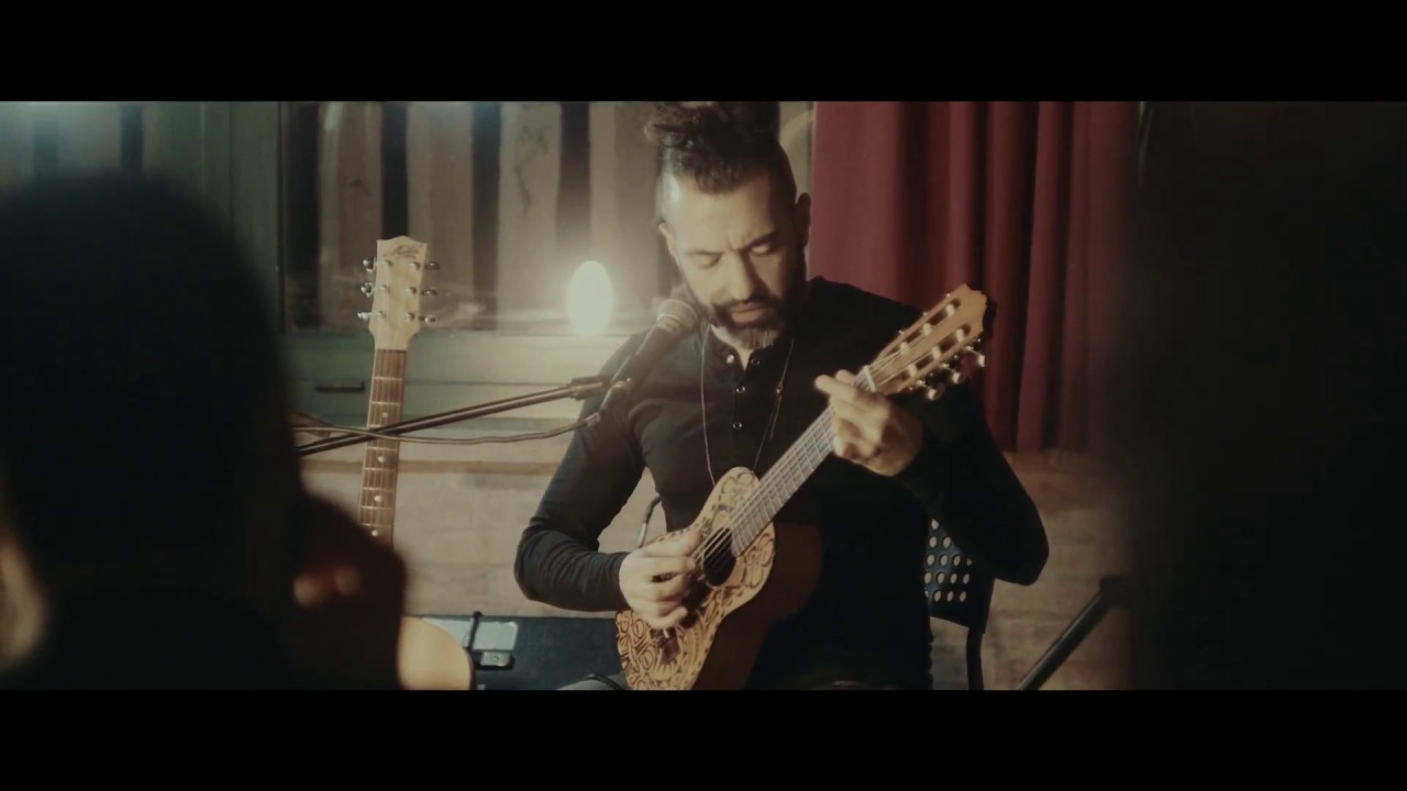 Buzzy Lao - Redemption Song - Live