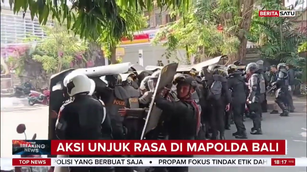 Suasana Mencekam Aksi Demo di Makassar dan NTB #Beritasatu