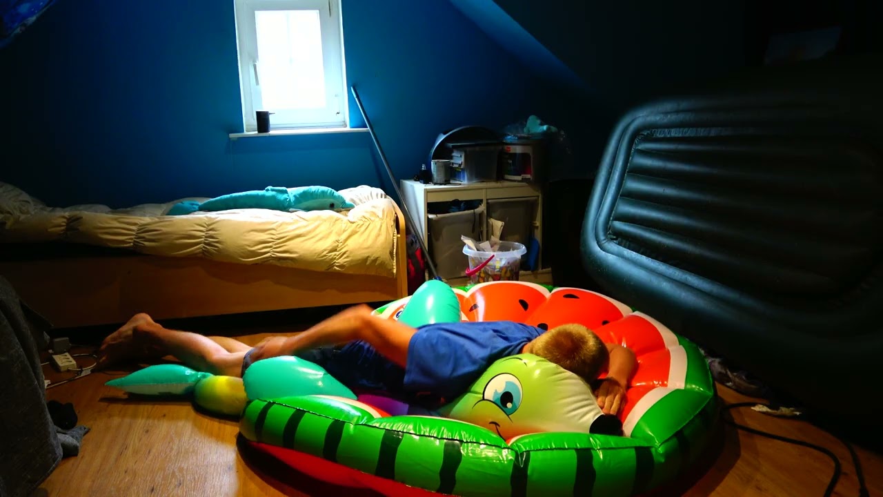 Ride and deflate the Seal and watermelon island