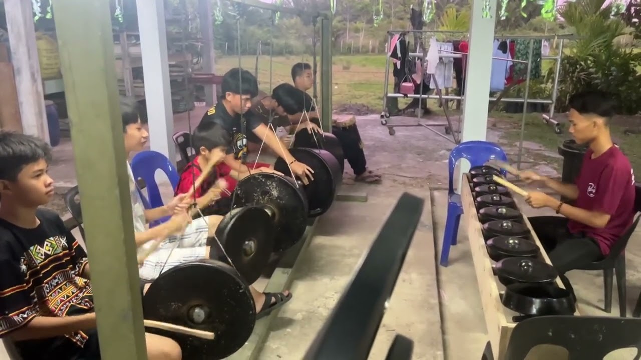 Latihan Tungkas “Joget” di Majlis Perkahwinan di Kg Batu 4