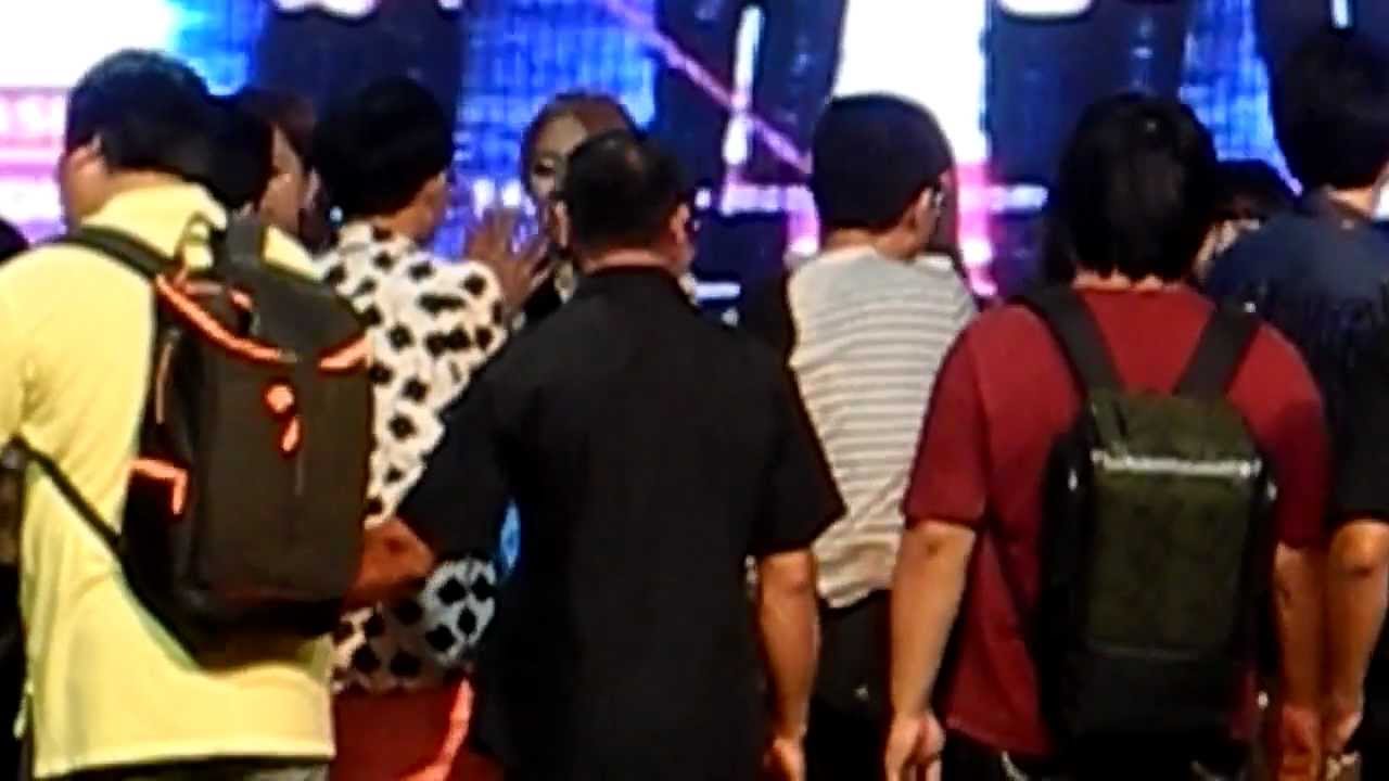 [Fancam] 121003 T-ara Showcase Live in KL! Daebak~!!