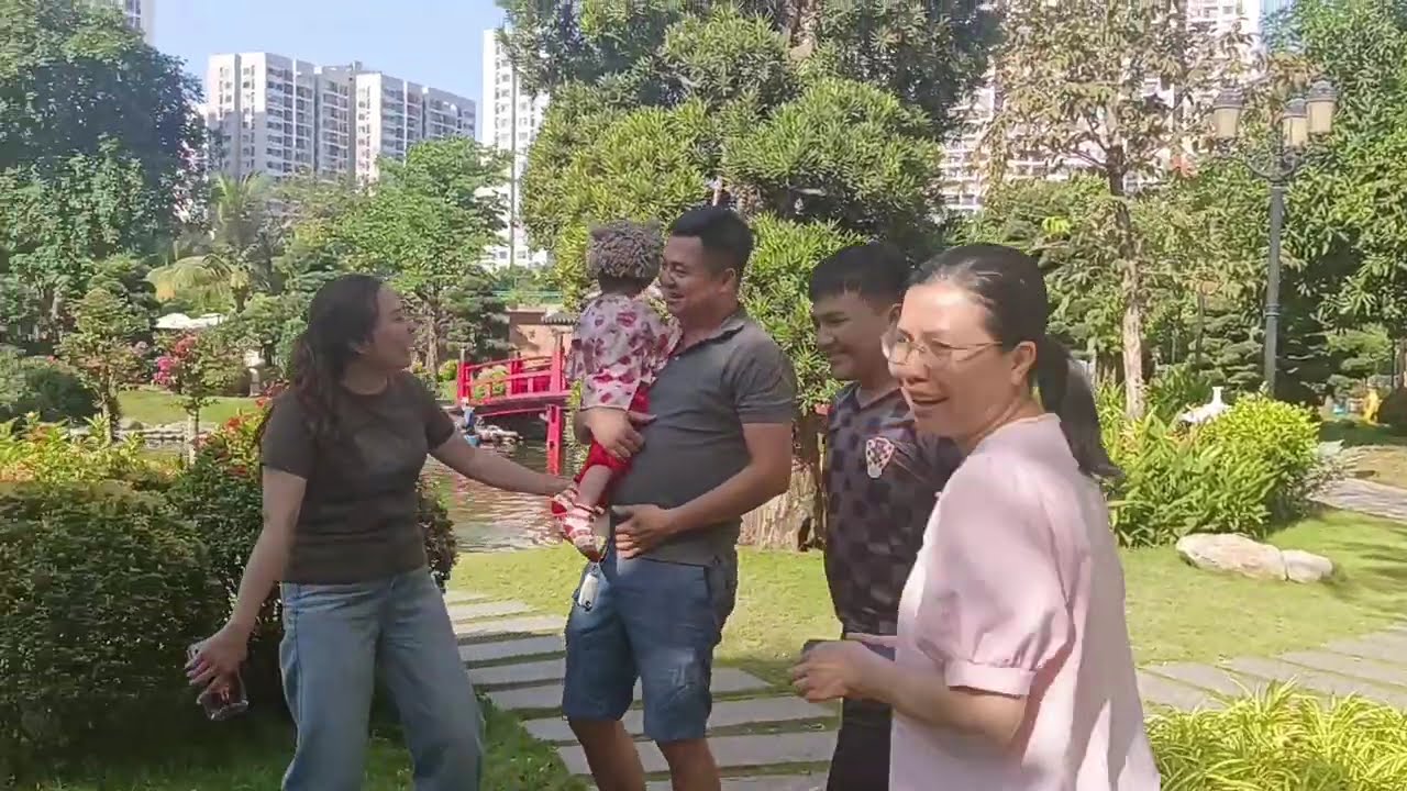 Tham quan khu nhà cao tầng.. Sài Gòn..