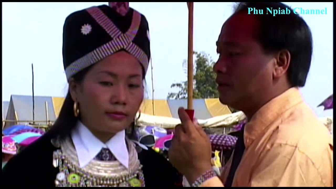 Kwv Txhiaj Paj Huab Cua Vwj Thiab Pob Tsuas Lis Hais Tau Kho Siab Heev Li Daim  #  1