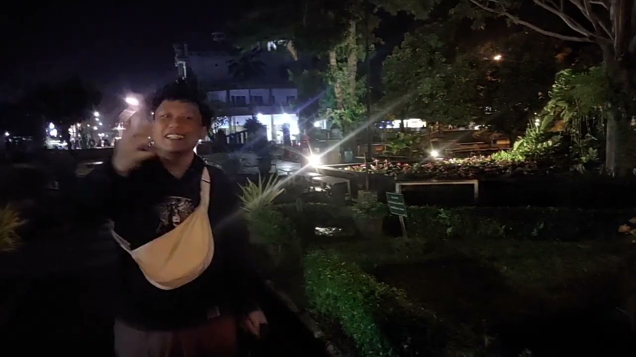 Explore aloon - aloon tulungagung malam hari | RAMADHAN