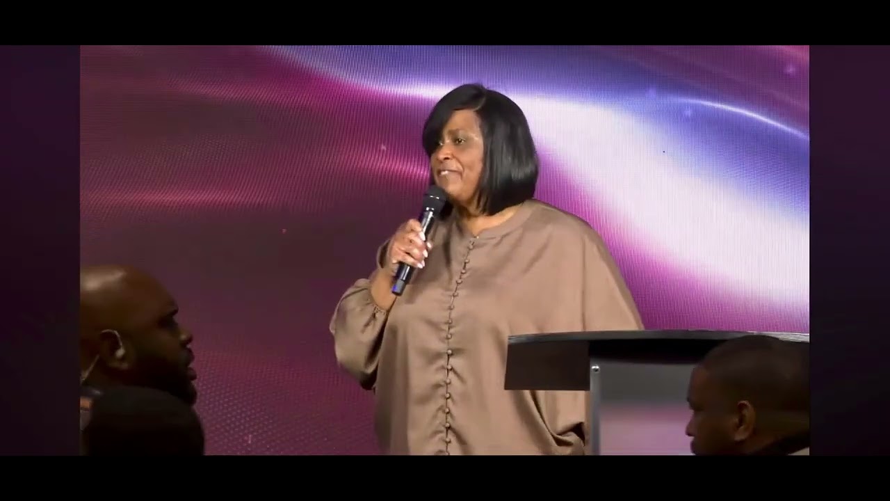 Pastor T. Renea Glenn (PRAYING) 🔥😭❤️‍🔥🙏🏿🙌🏿