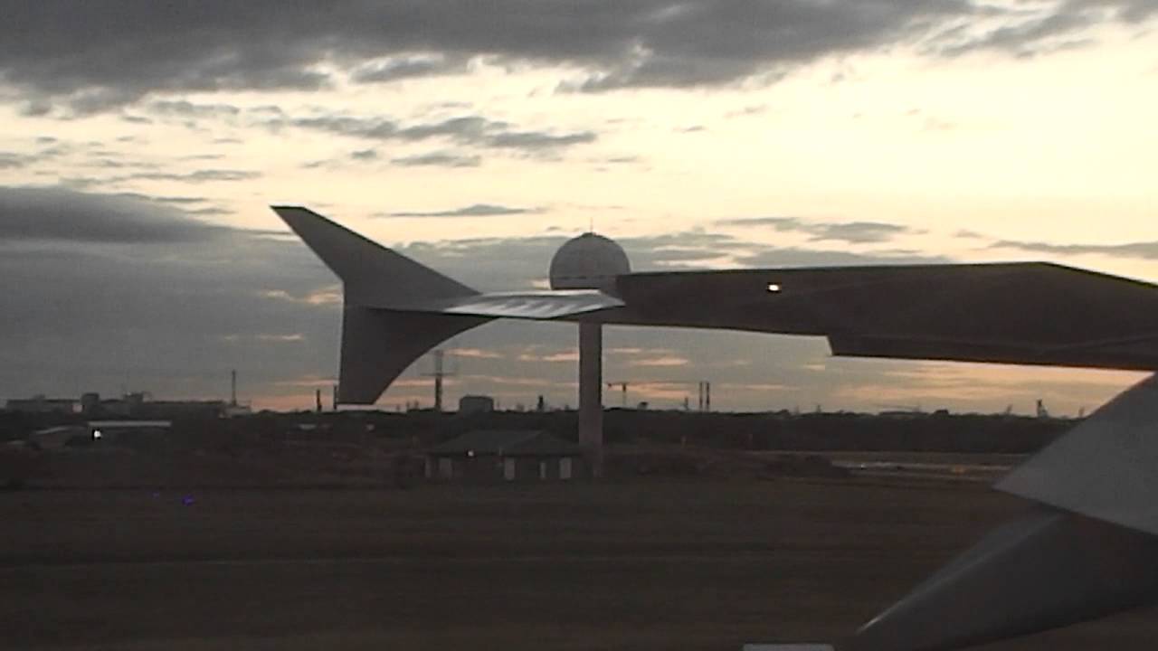 Qantas A380 landing at Sydney Australia
