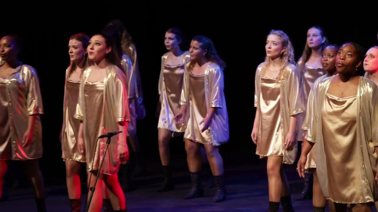 Atterbury Acappella 202 - Madelief