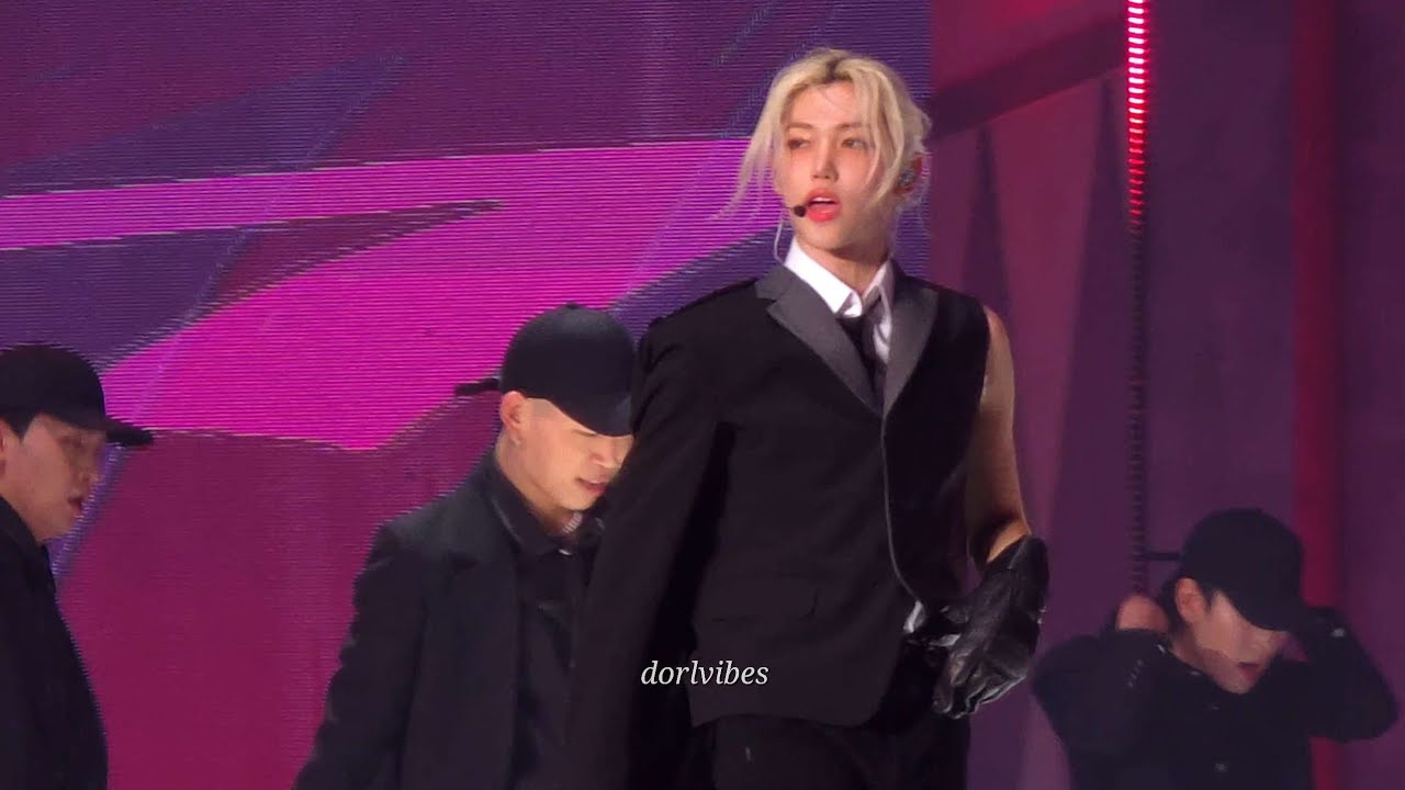 240331 스트레이키즈 부스터 Booster 필릭스 직캠 (Stray Kids Felix focus) - Stray Kids 4th FANMEETING