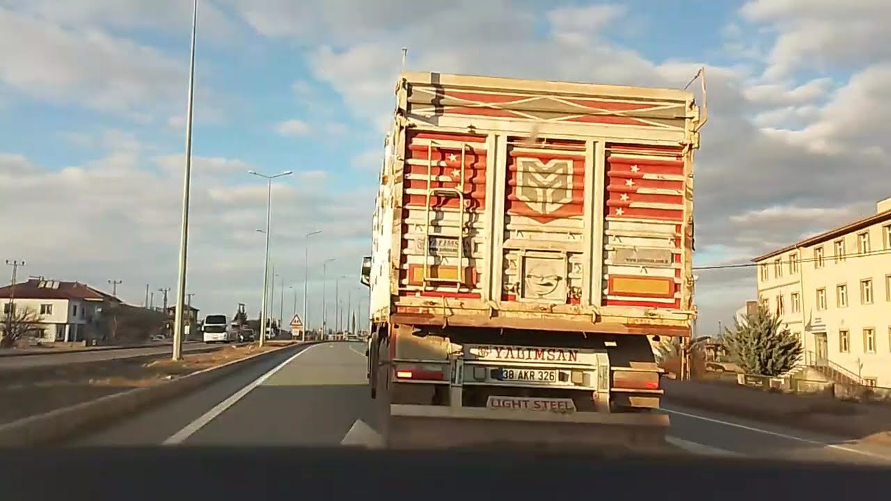 Niğde - Kayseri yolu. Araplı, Yeşilhisar, İncesu, Boğazköprü