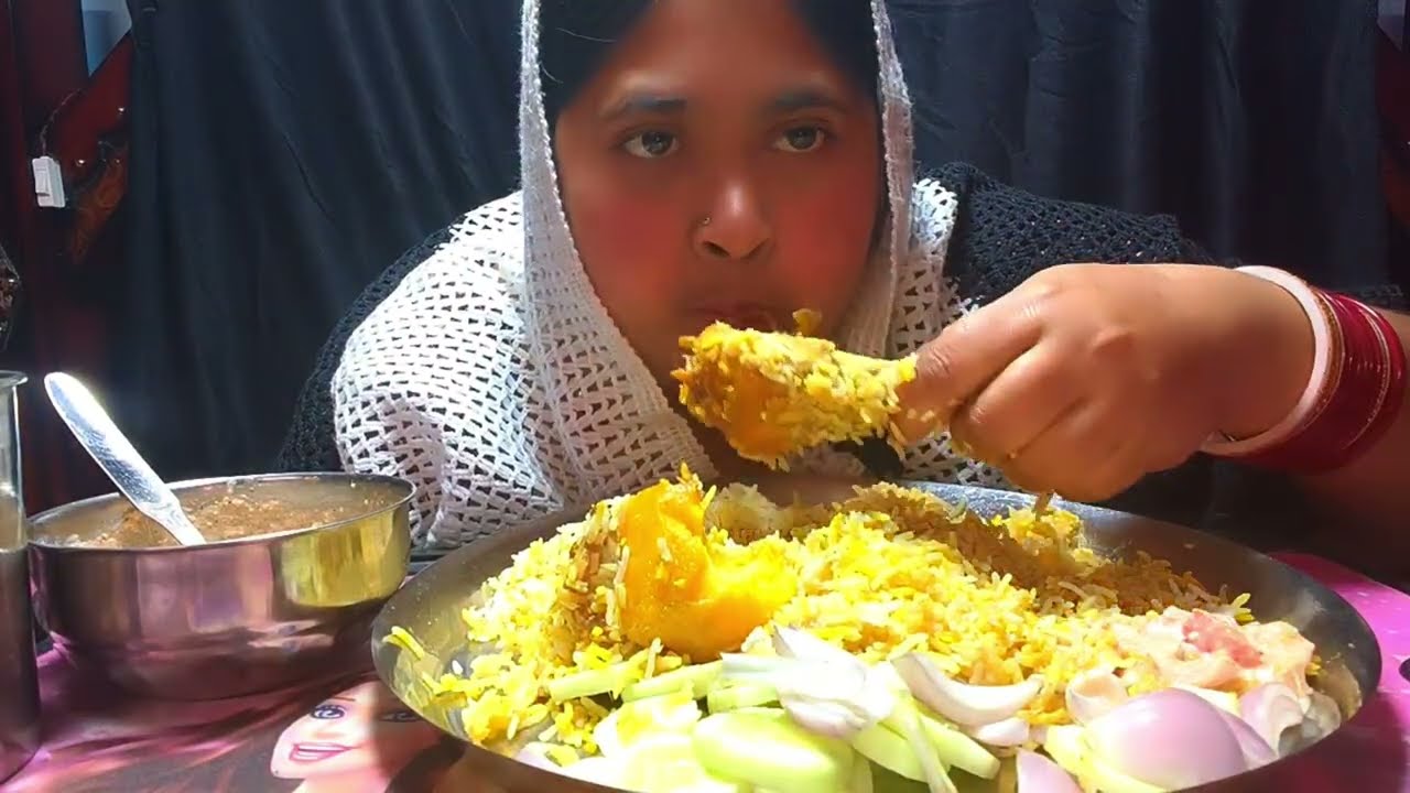 BIG BITE Chicken Biryani Eating