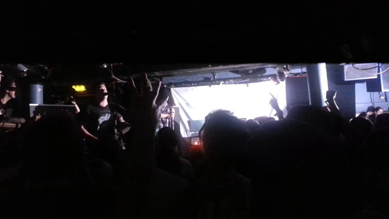 The Elijah - last uk show - in misery.