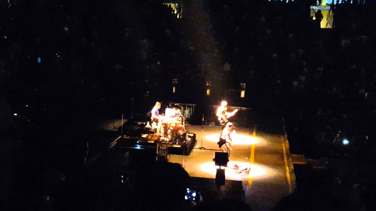 U2 - Song for Someone. I-stage footage from July 31, 2015 NYC