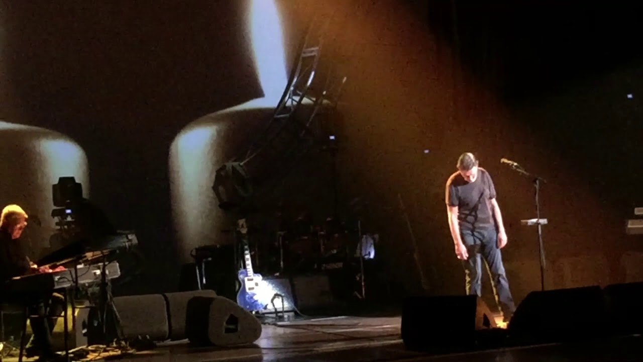 Chris Rea - Two Lost Souls (new song) - Live