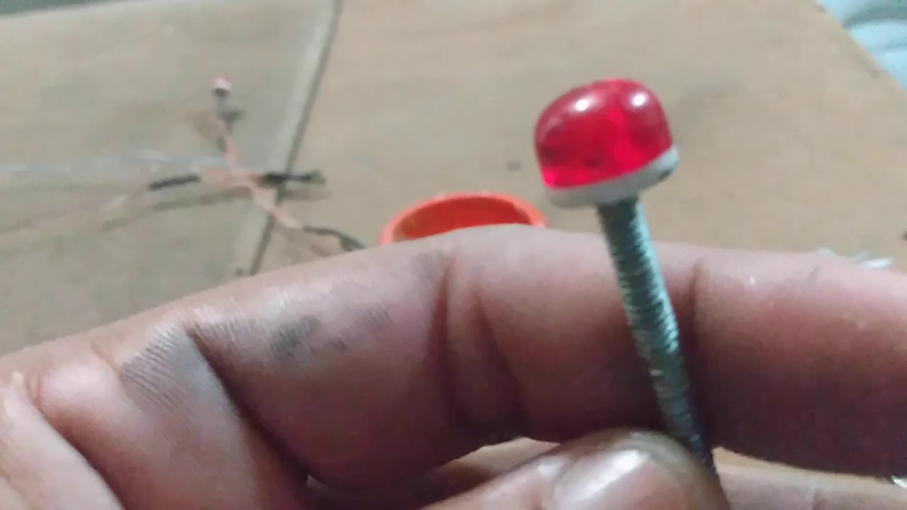 Como eu faço as luzes da lateral da carroceria e foguinho