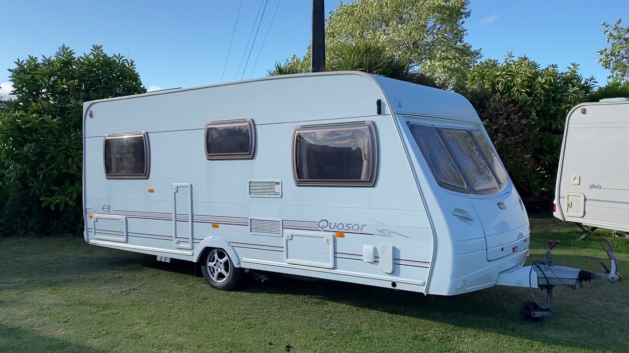 2006 Lunar Quasar 4 berth caravan walk around