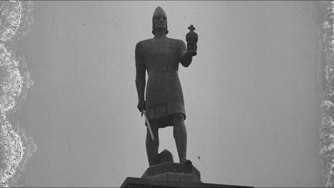 Slik var avdukingen av Olav Tryggvason-monumentet