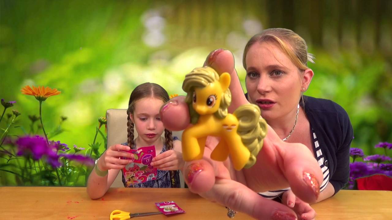 Blind Bag Monday - Episode 96