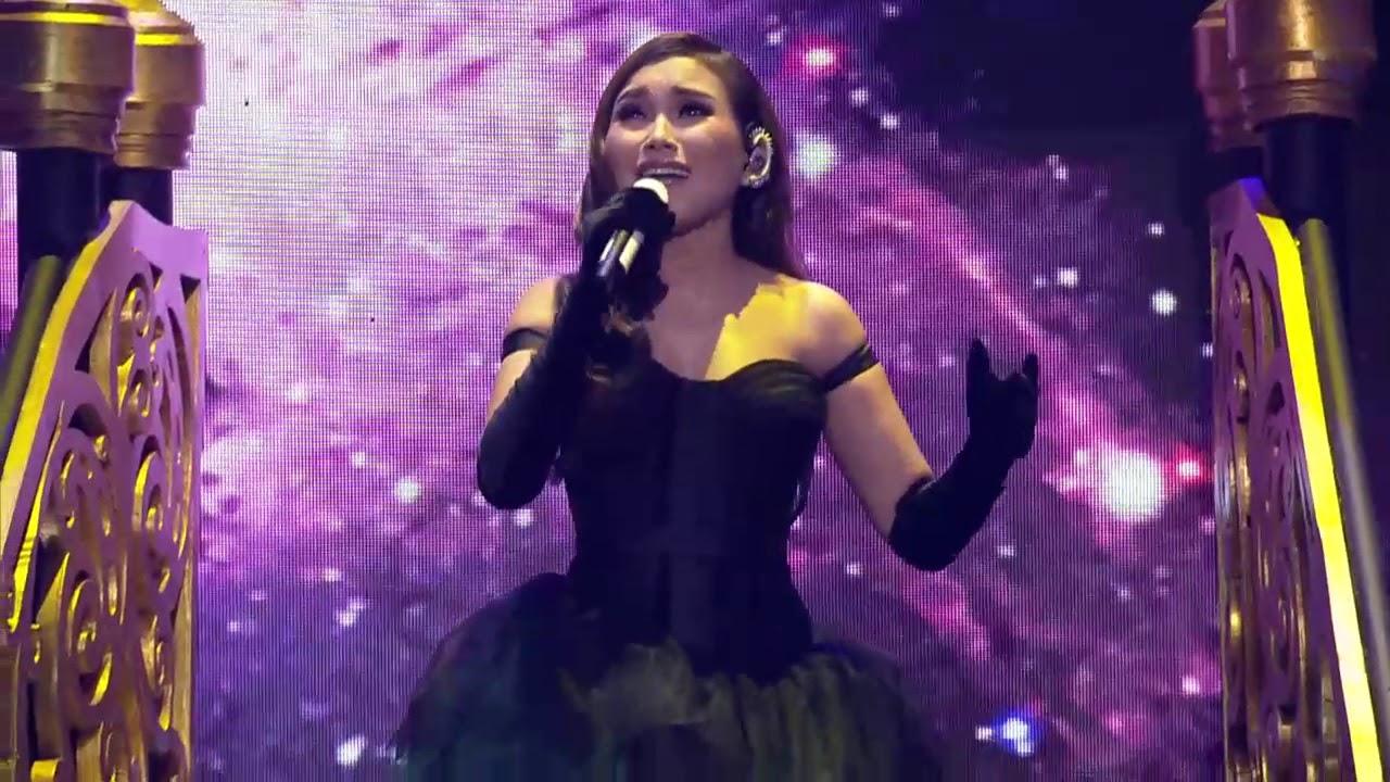 Apalah Cinta - Ayu Ting Ting| AMAZING 17 HUT GTV