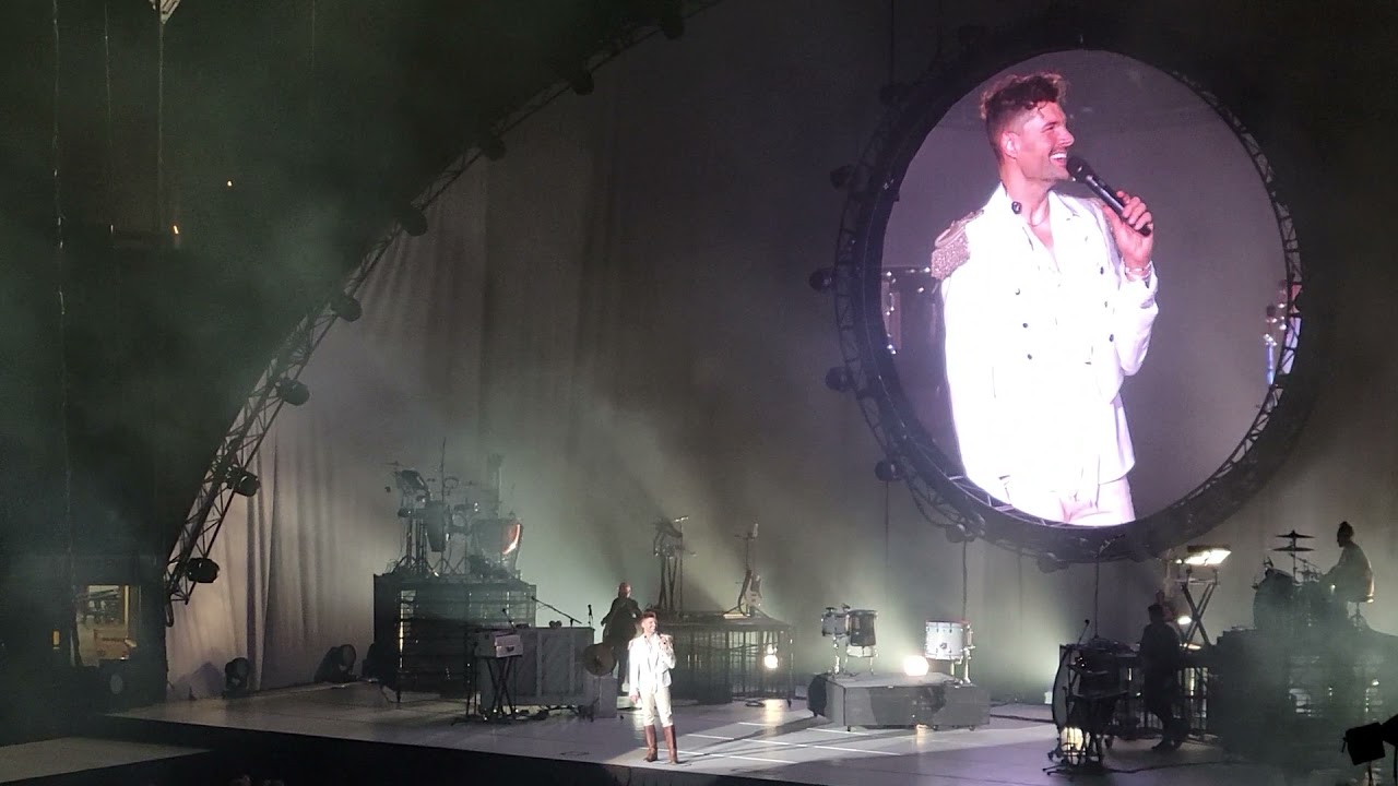 Joel Smallbone Telling Stories For King and Country Christmas Minneapolis Minnesota 2021