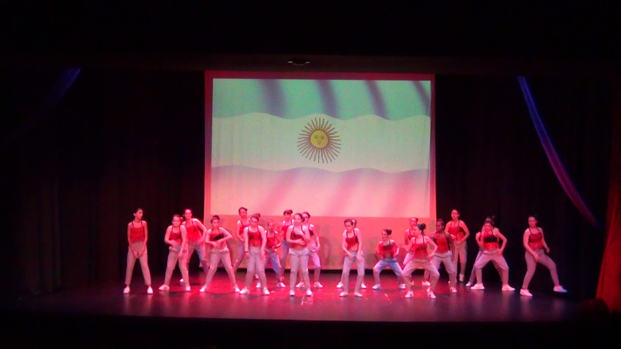 GALA DE NAVIDAD 2017 PRIMER PASE: The Tricks - Argentina