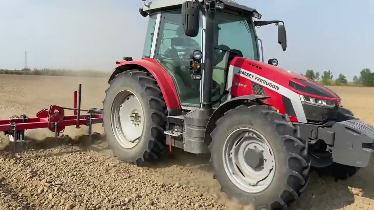 5S105 Massey Ferguson 9lu Lister ile Sırt yapıyor