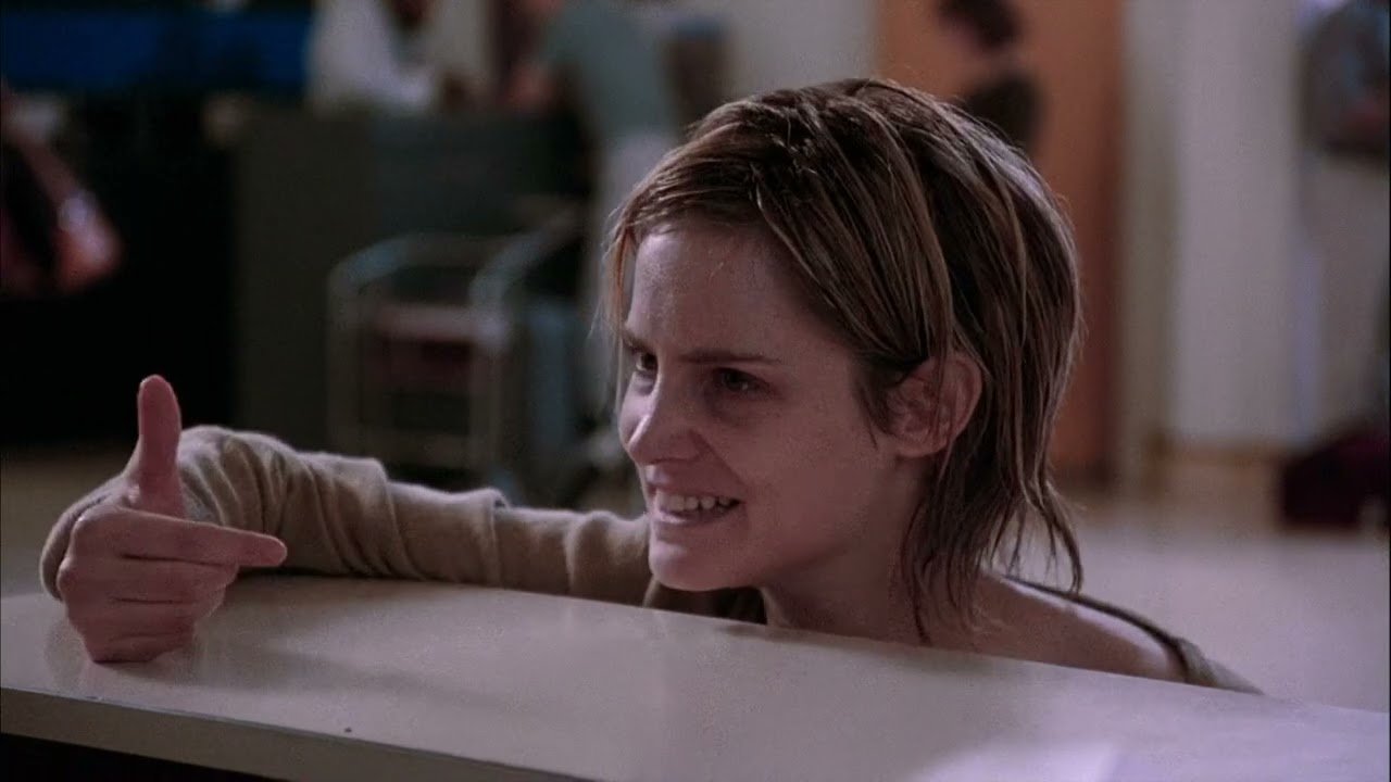 Jennifer Jason Leigh - Georgia (1995) - Airport Scene