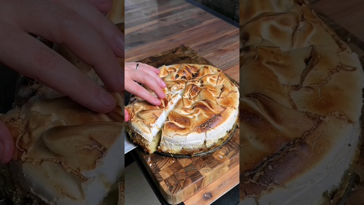 How to Make Rhubarb Cake 🇩🇪🍰 #rhubarb #cake #cakes #dessert #pastry #pastrychef #pastryart #germany