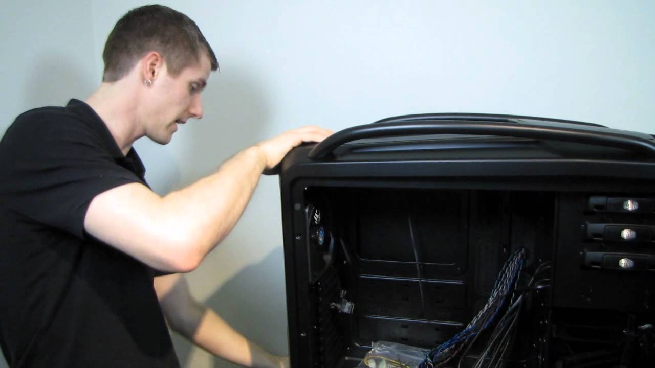 Cooler Master Cosmos II Extreme Gaming Case Unboxing & First Look Linus Tech Tips