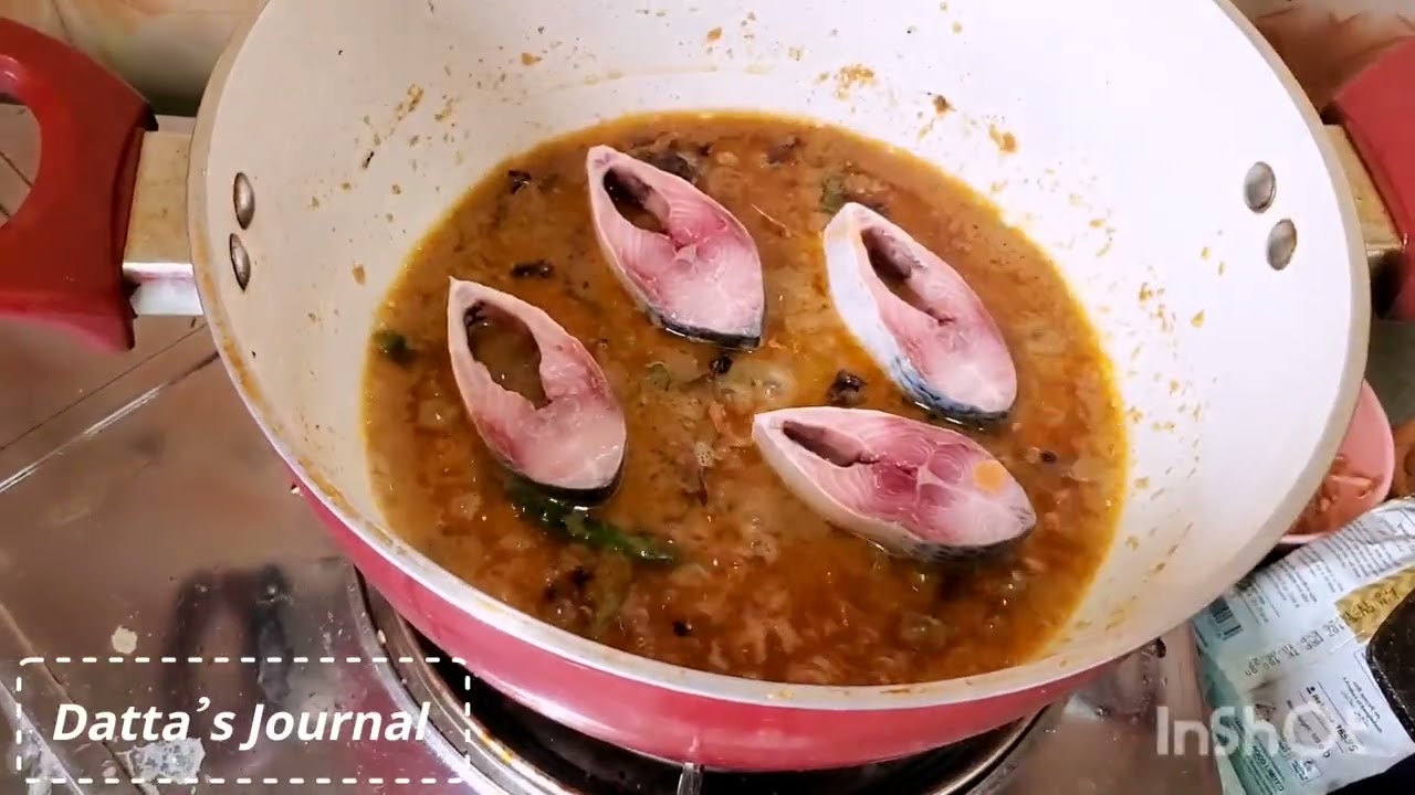 ইলিশ পোলাও করেছিলাম। আমি কিভাবে এটা রান্না করি সেটা নিয়েই আজকের ভ্লগ।। 