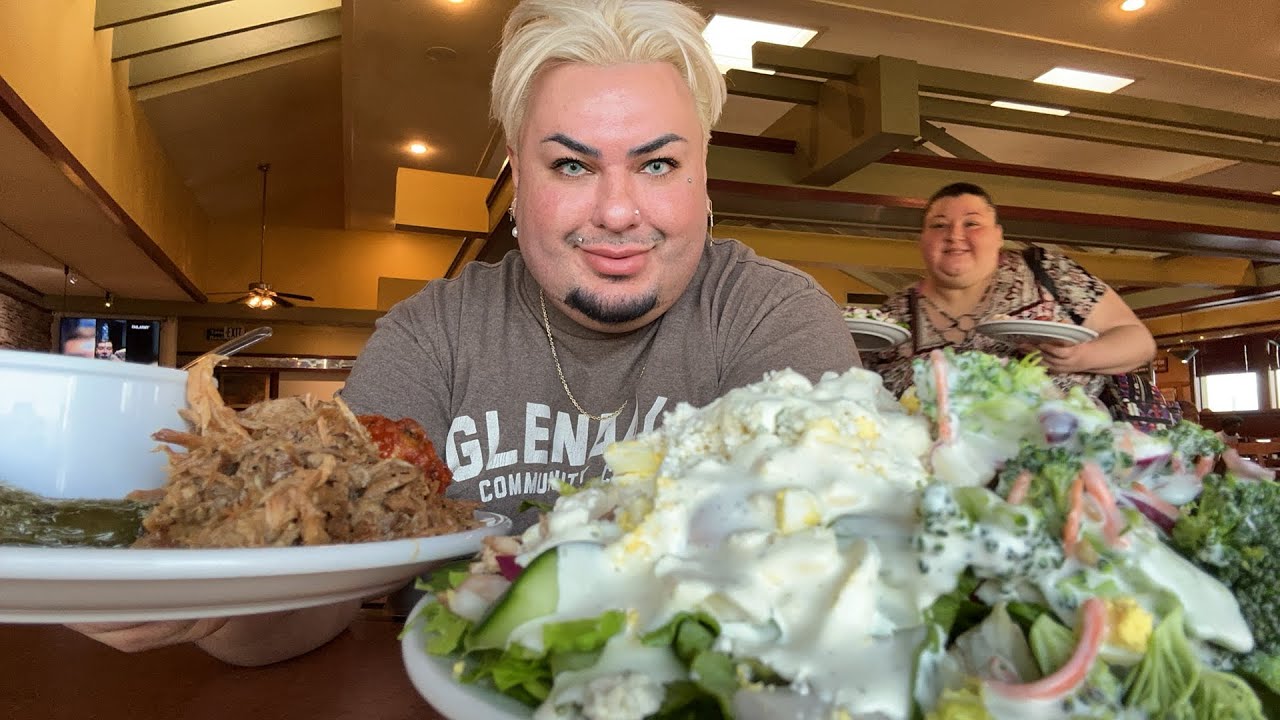 SIZZLER ALL YOU CAN EAT SALAD BAR w/ The Fam Bam