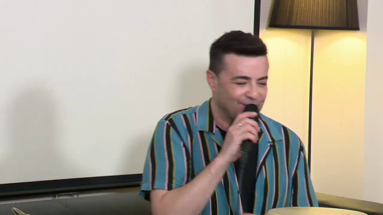 D&R'la Evde Müzik'in Konuğu Burak Kut!