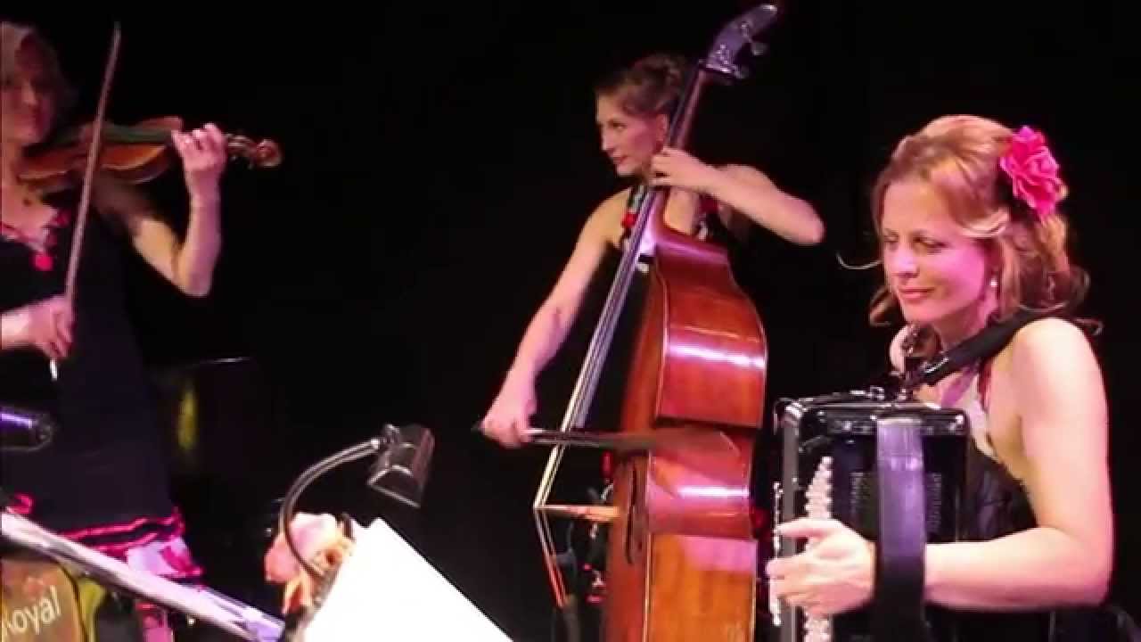 Muzet Royal feat. Caio Rodriguez: 