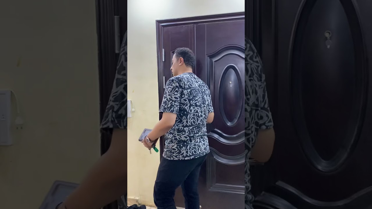 أمي جابتلي اخويا يعيش معايا علطول وجوزي مش موافق