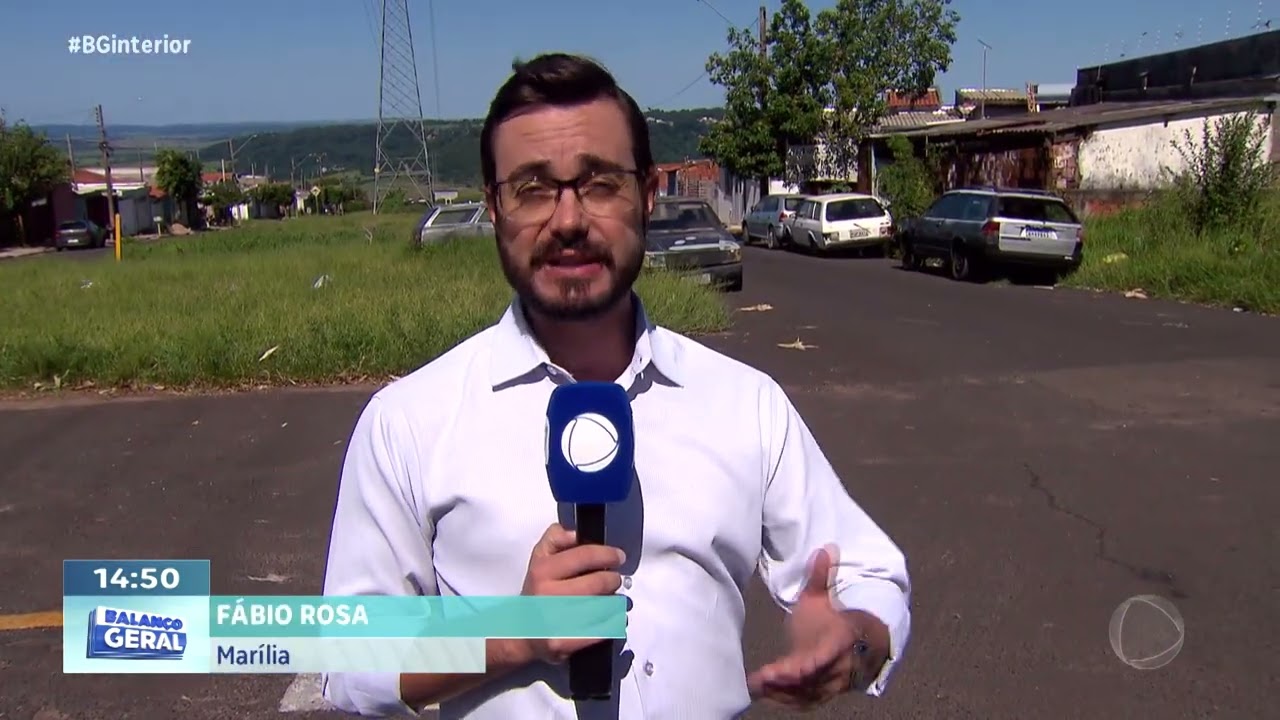 Carros abandonados: Marília começou serviço de retirada