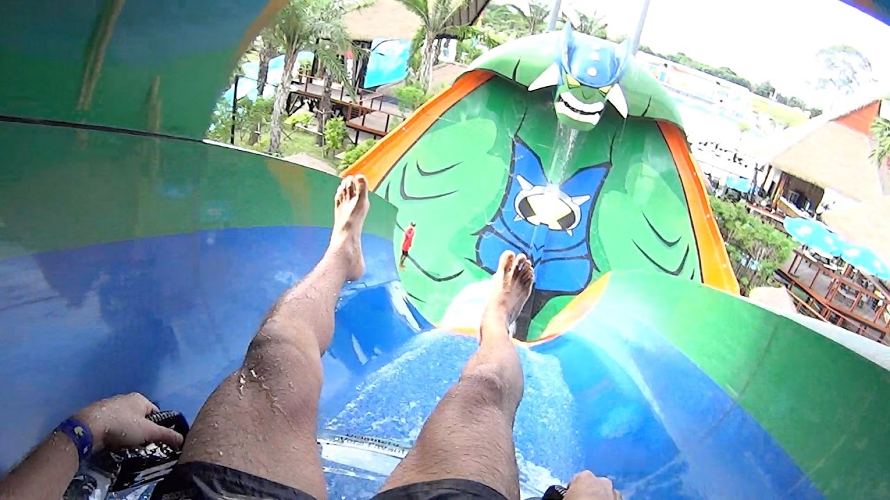 Scary Humunga Water Slide at Cartoon Network Amazone