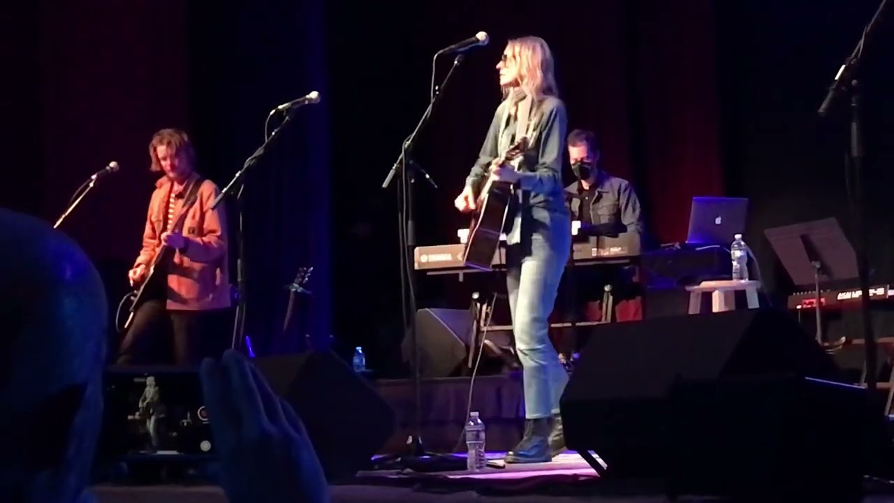 Aimee Mann “Long Shot” live @Kent Stage 4.27.22