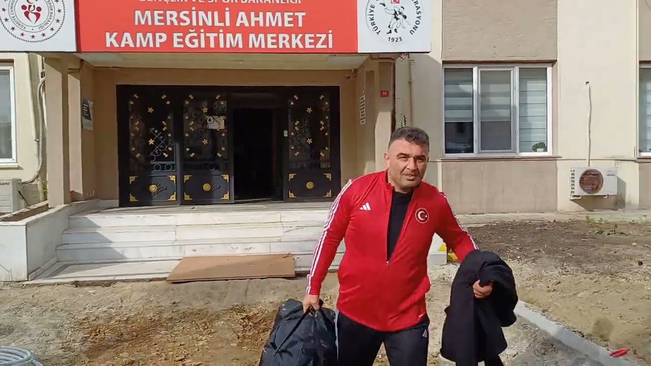 YolunuzAçıkOlsun.GrekoromenGüreşMilli Takımını Bükreş/2024 Avrupa şampiyonasına Sarıyer den Uğurladı
