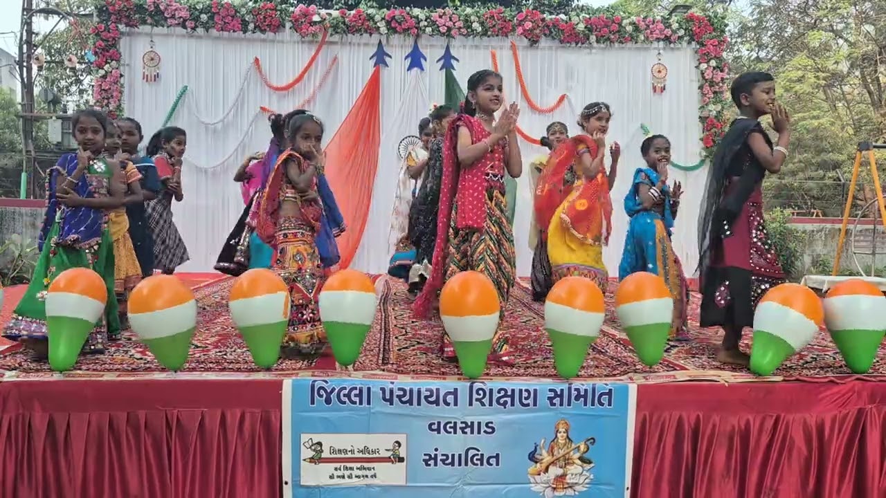 Barsane ki chhori Radha Radha gori gori mukhya kanya shala 