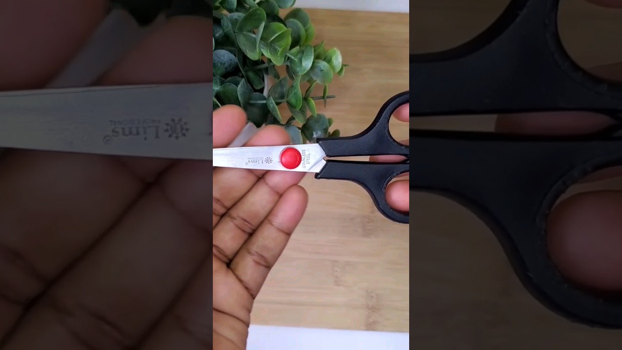 Tres incre&iacute;bles trucos para afilar tus tijeras viejas. No las tires m&aacute;s !