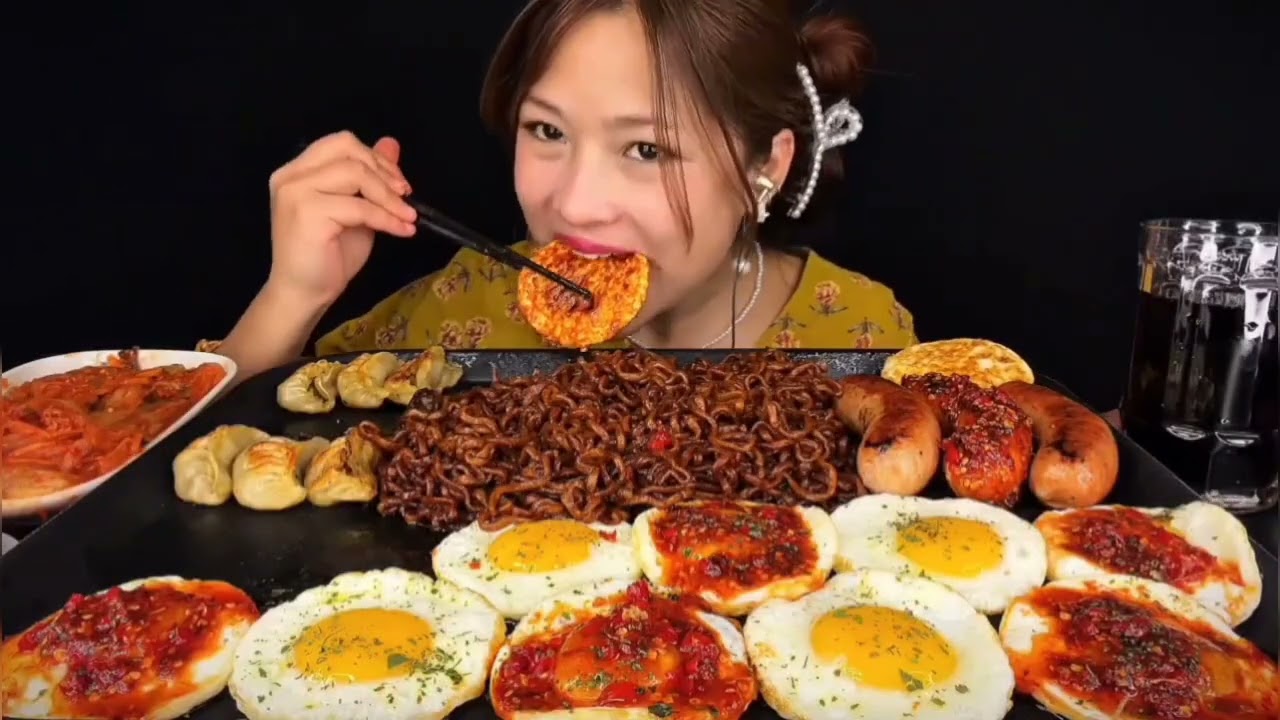 Spicy asmr eating video (09)
