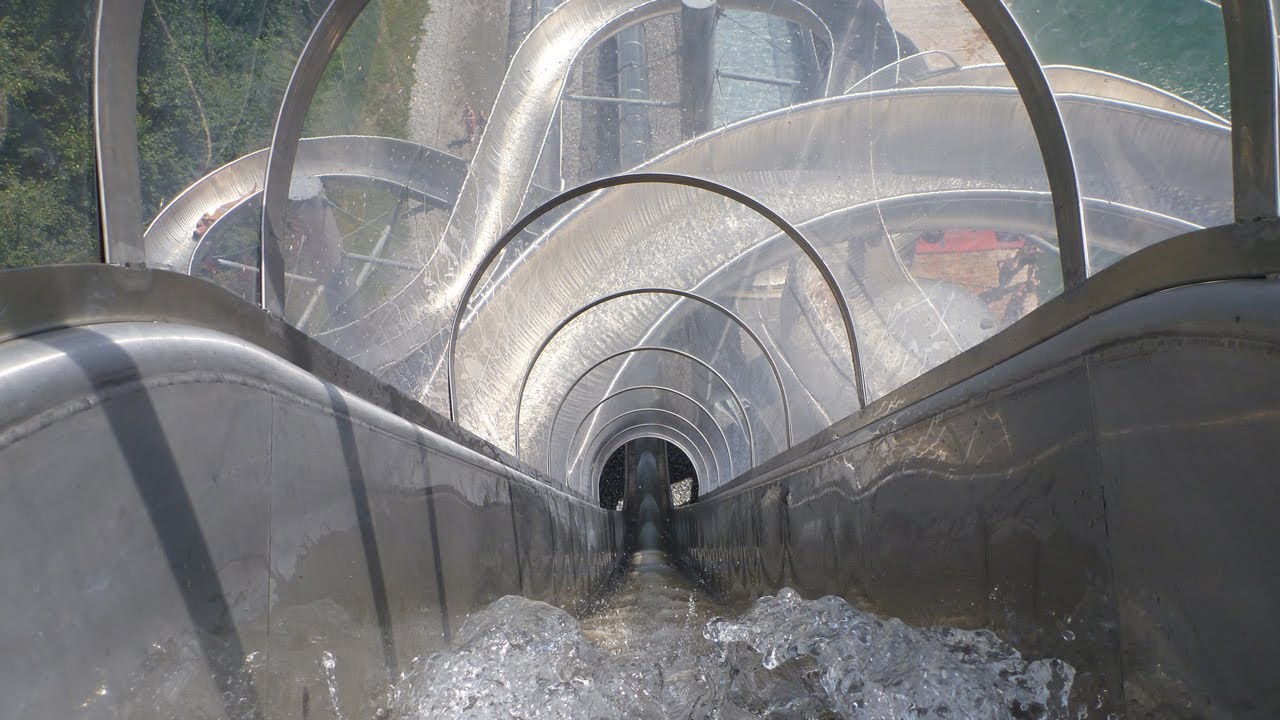 Area 47 - Freefall-Rutsche