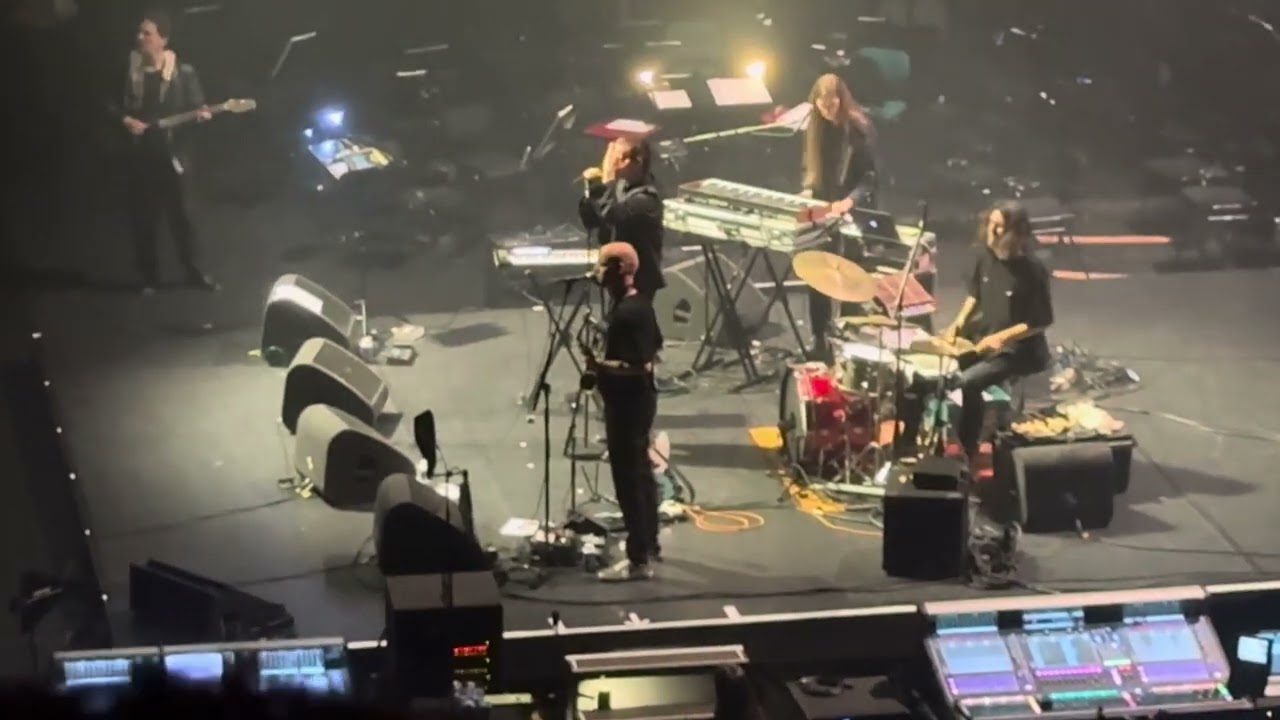 Thomas Azier - What Does it Mean to be Free, Ziggo Dome Amsterdam 29/5/2024