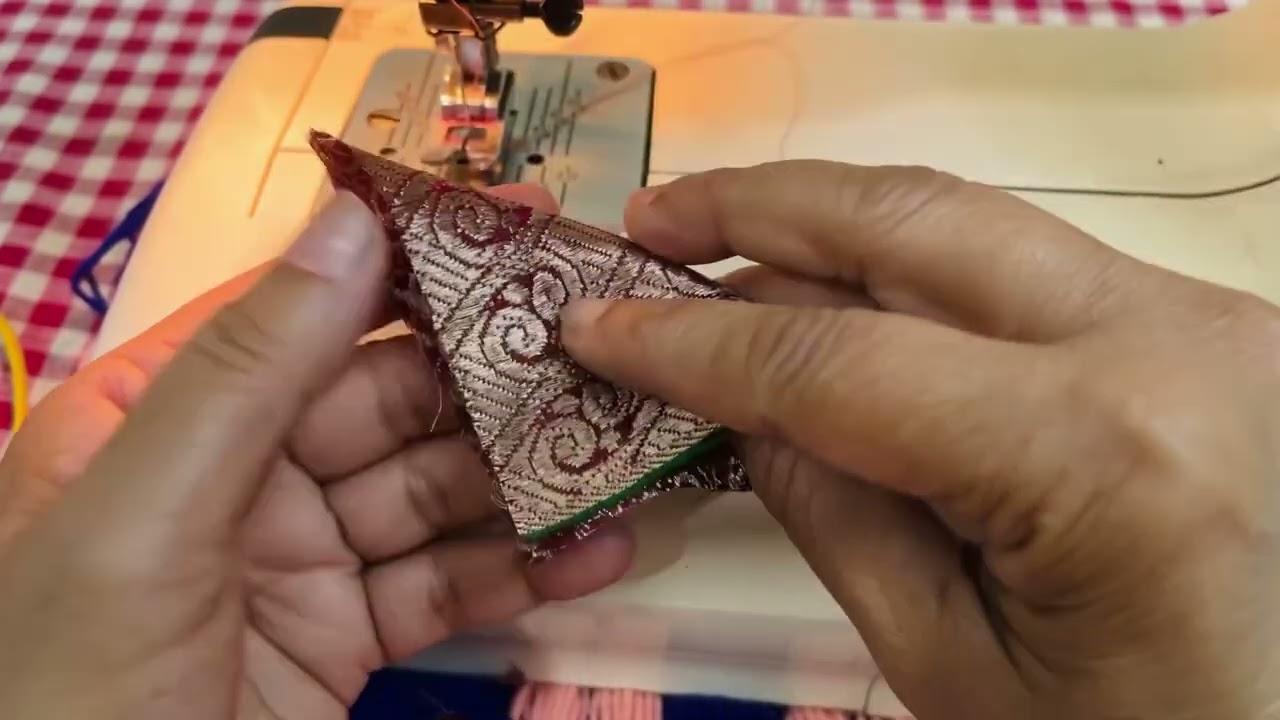 ये लटकन है बहुत ही सुंदर 😍