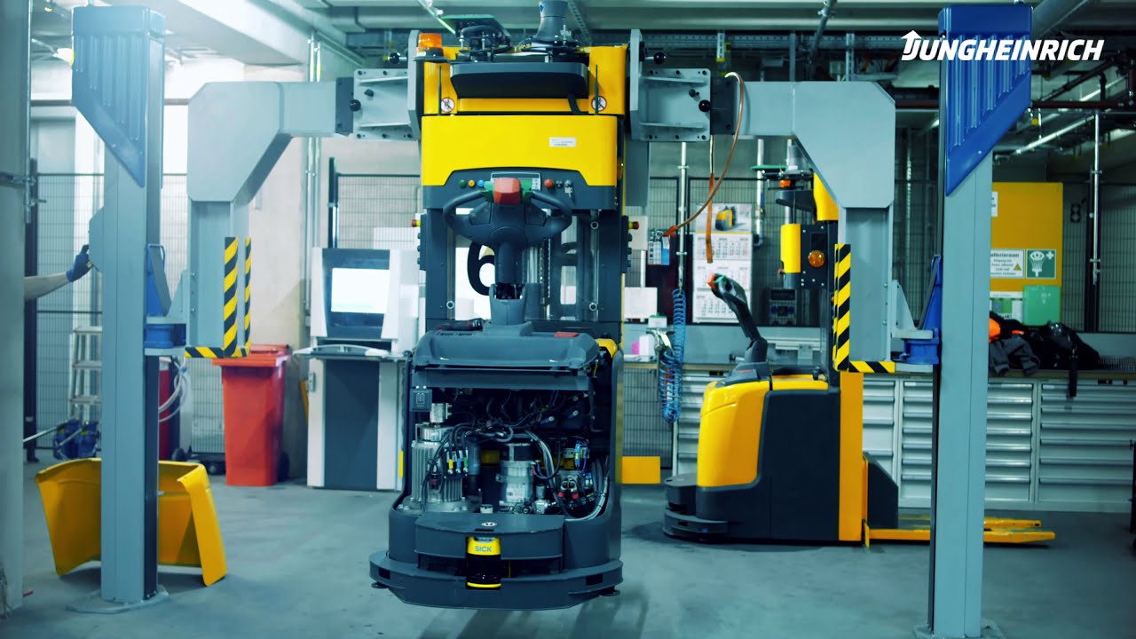 14 Jungheinrich Automated Guided Vehicles at BMW Group production plant