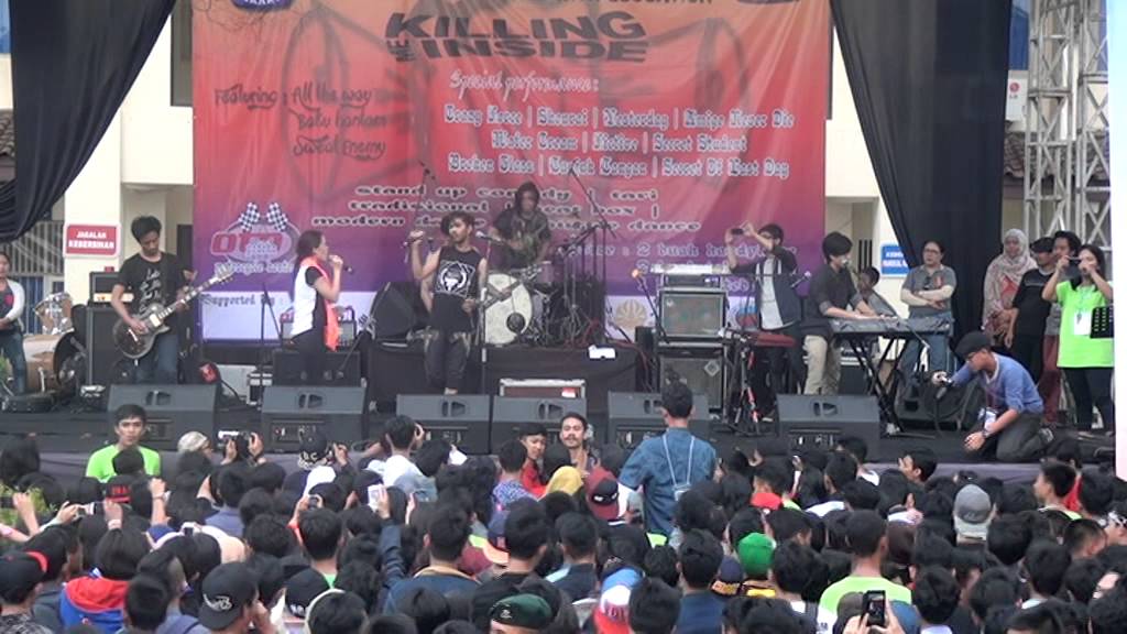 KILLING ME INSIDE feat TIFFANY @SMKYADIKA11JATIRANGGA !! (JANGAN PERGI)