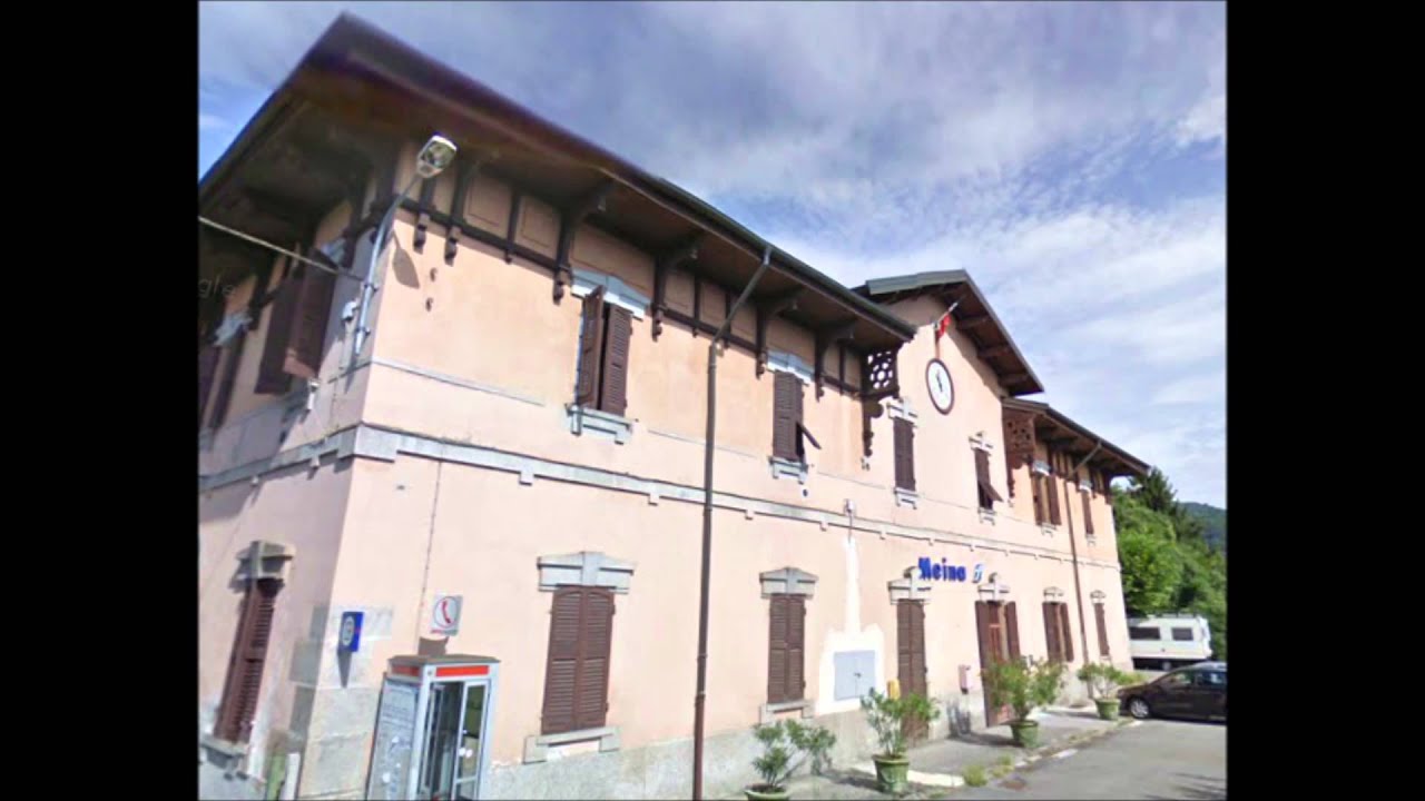Annunci alla Stazione di Meina