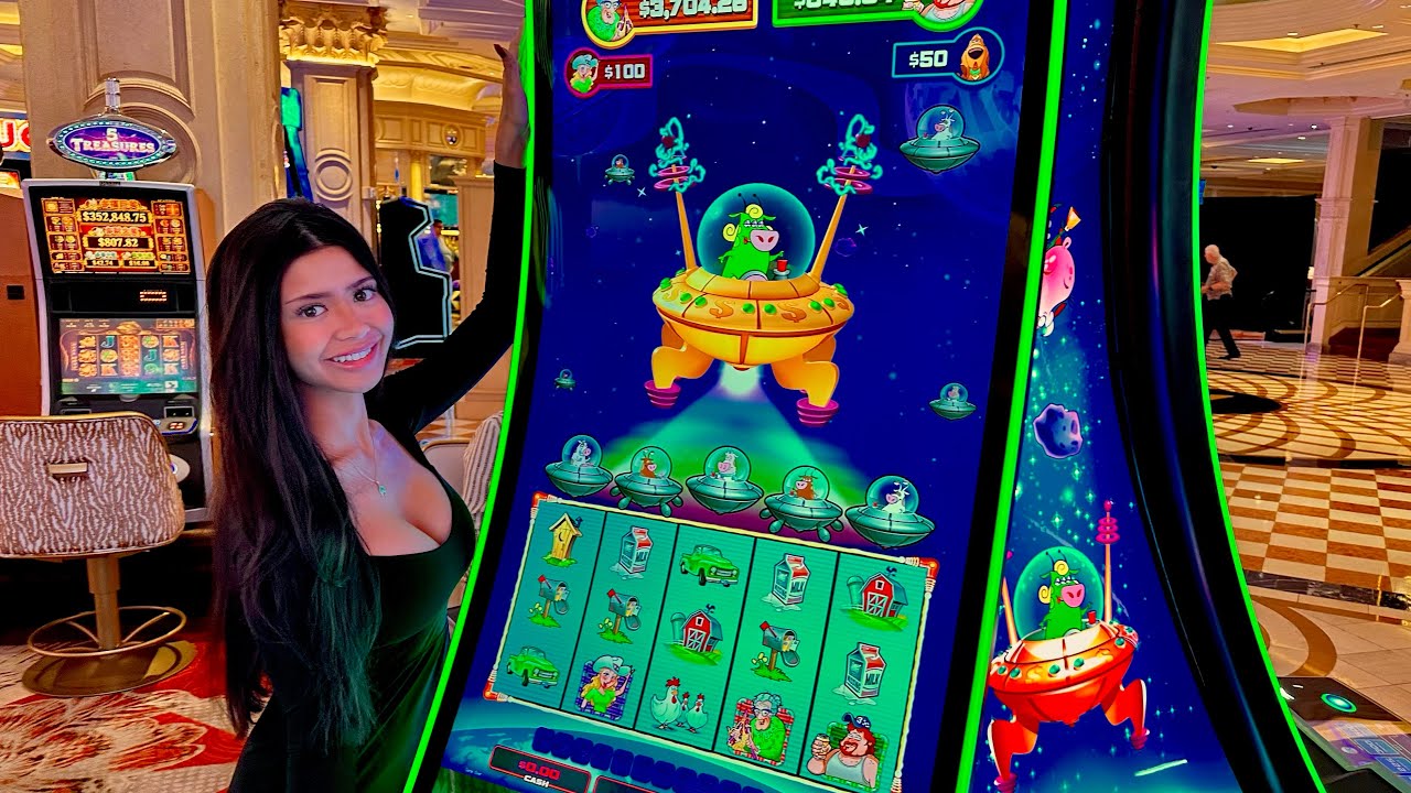 All these CRAZY BLASTS on Planet Moolah SAVED MY LIFE!🐮🚀❤️✨